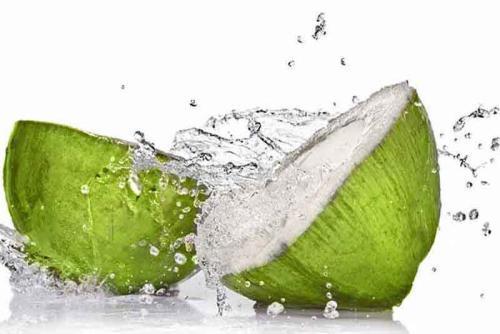 Smaczna i zdrowa woda kokosowa